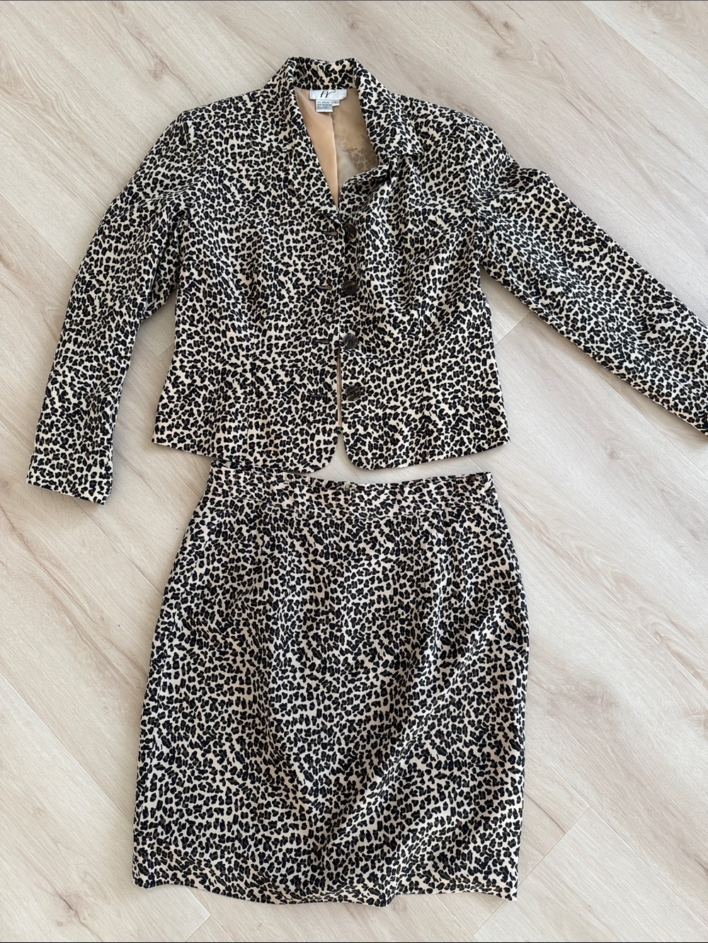 Fy2 Leopard Print Skirt Suit